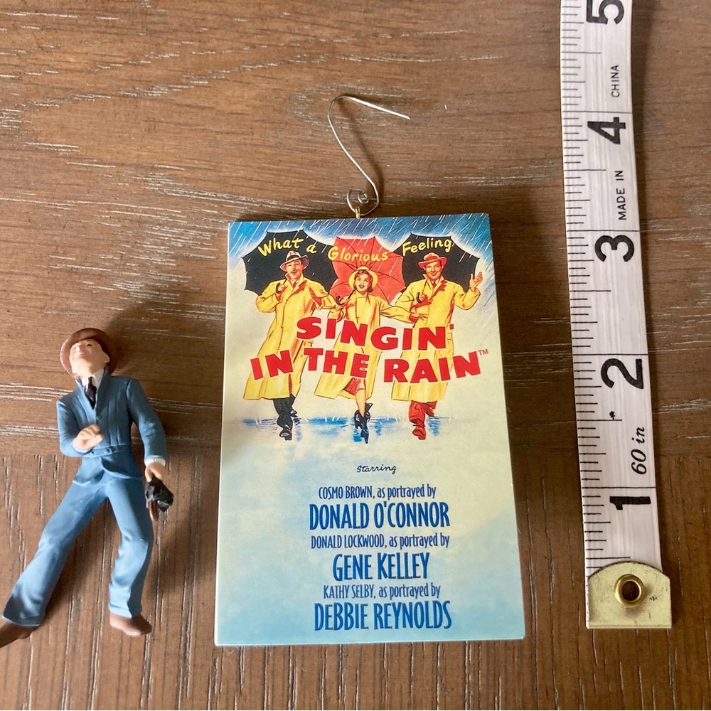 Singin' in the Rain Movie Ornament